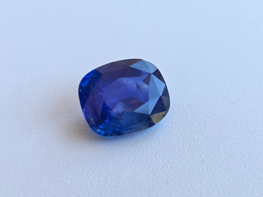5.7 CT CEYLON CORNFLOWER BLUE SAPPHIRE