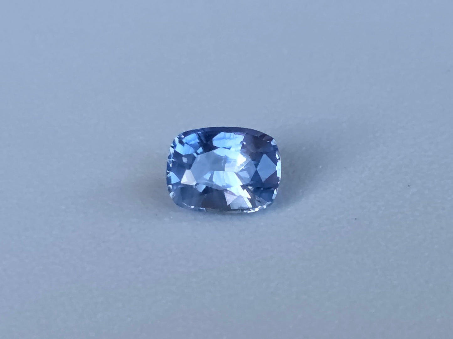 0.72 CT CEYLON BLUE SAPPHIRE