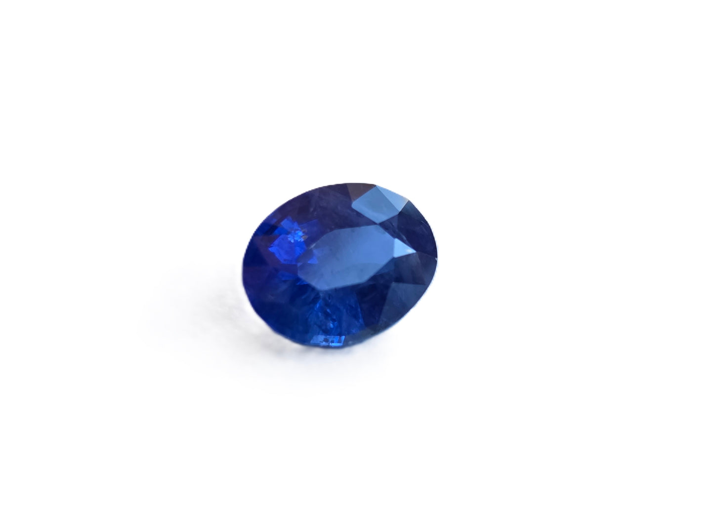 1.7 CT CEYLON CORNFLOWER BLUE SAPPHIRE - Inclution Visible