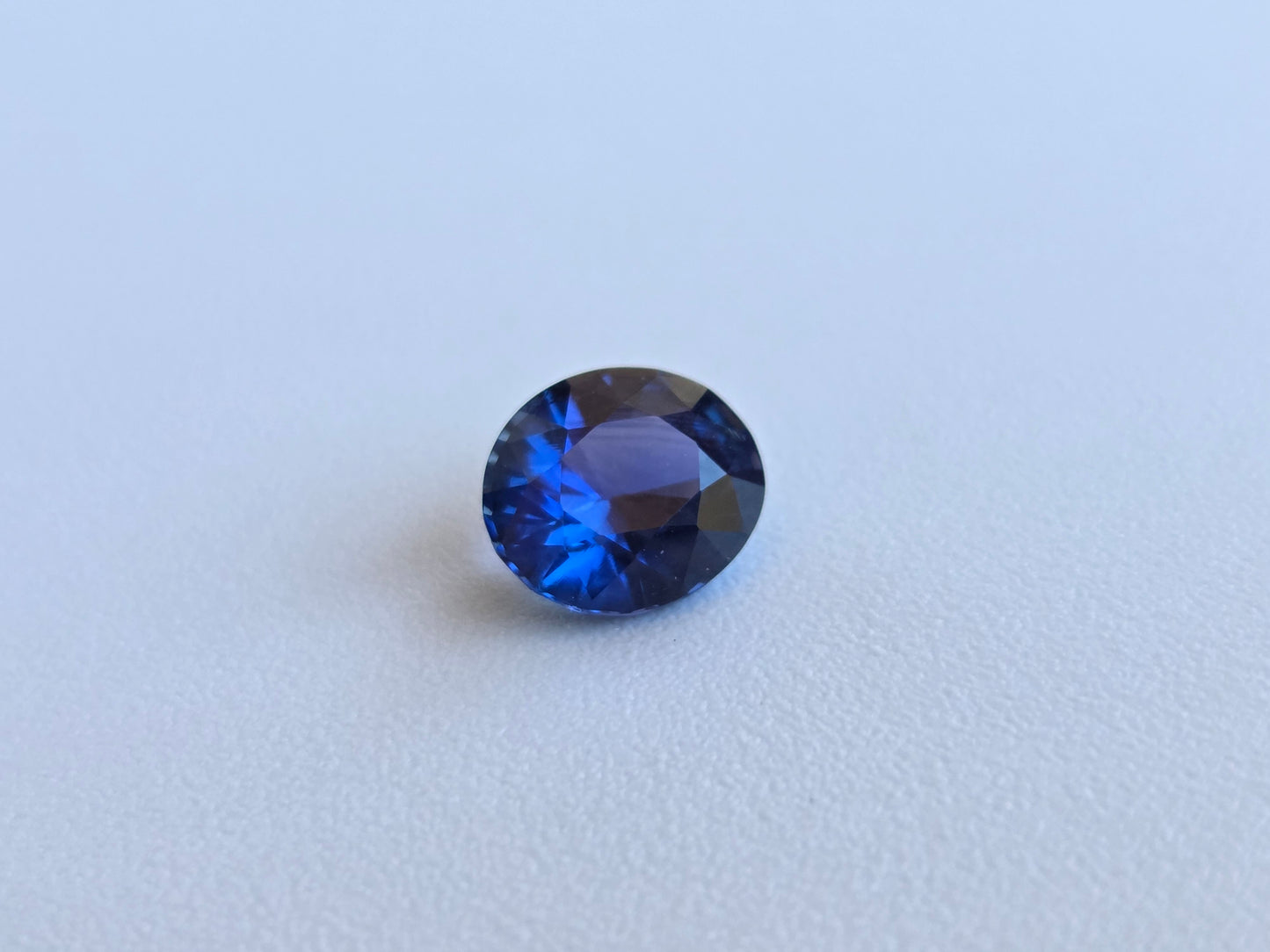 1.75 CT CEYLON ROYAL BLUE SAPPHIRE