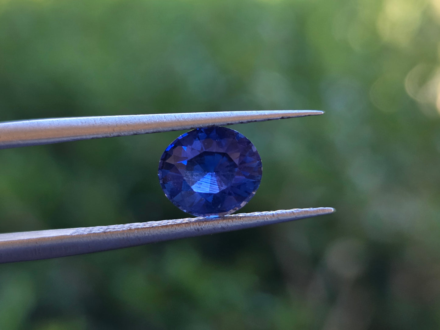 1.75 CT CEYLON ROYAL BLUE SAPPHIRE