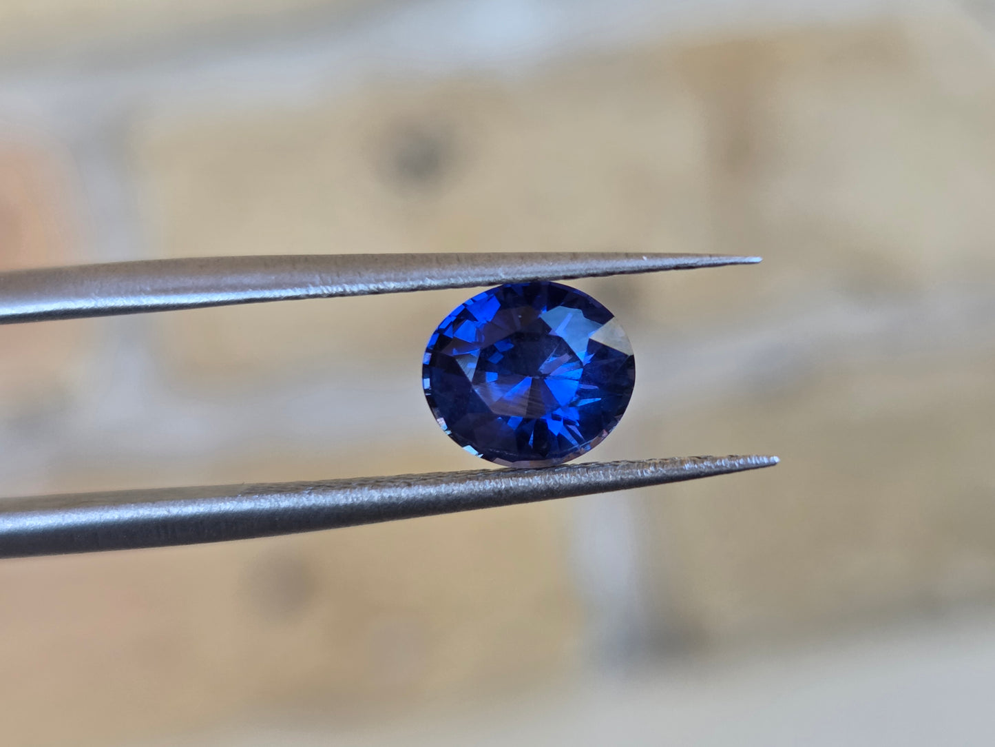 1.75 CT CEYLON ROYAL BLUE SAPPHIRE