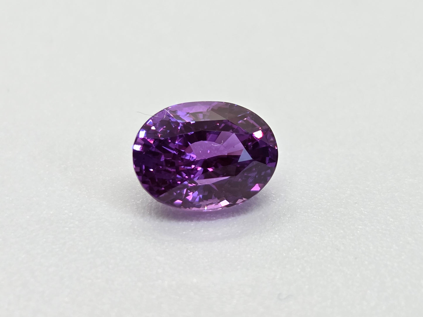 1.55 CT CEYLON PINKISH PURPLE SAPPHIRE