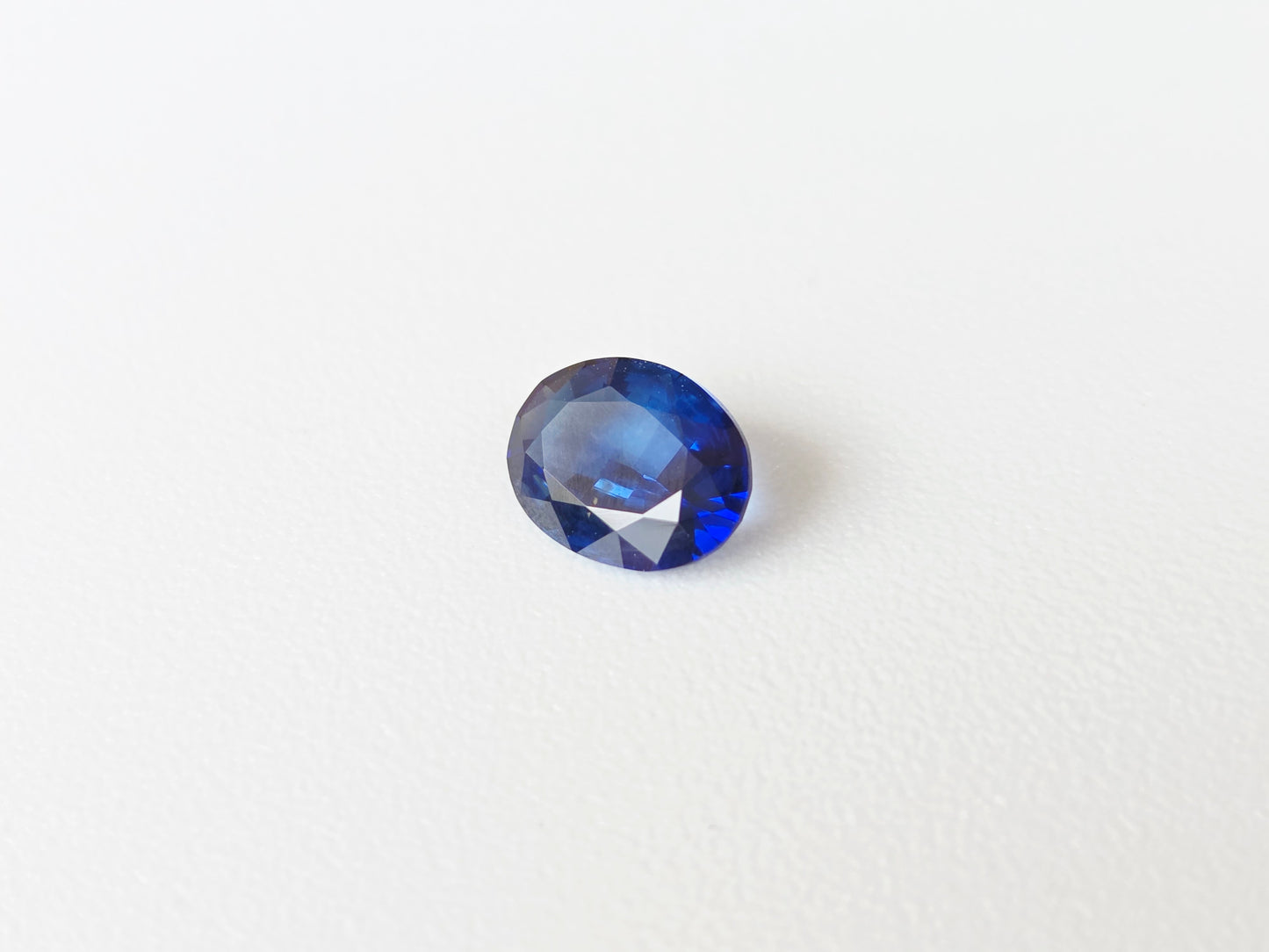 0.94 CT CEYLON ROYAL BLUE SAPPHIRE