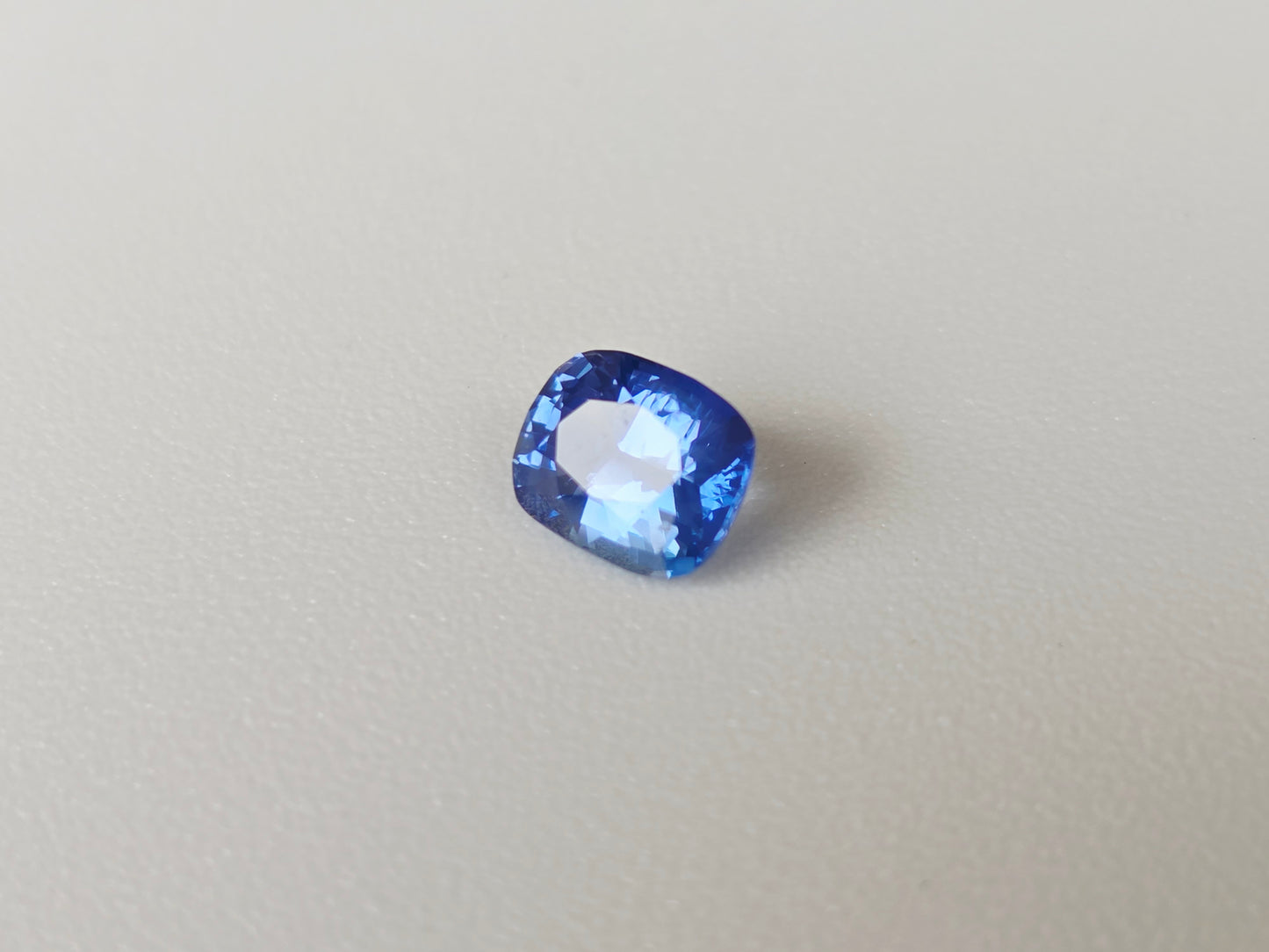 0.885 CT CEYLON CORNFLOWER BLUE SAPPHIRE