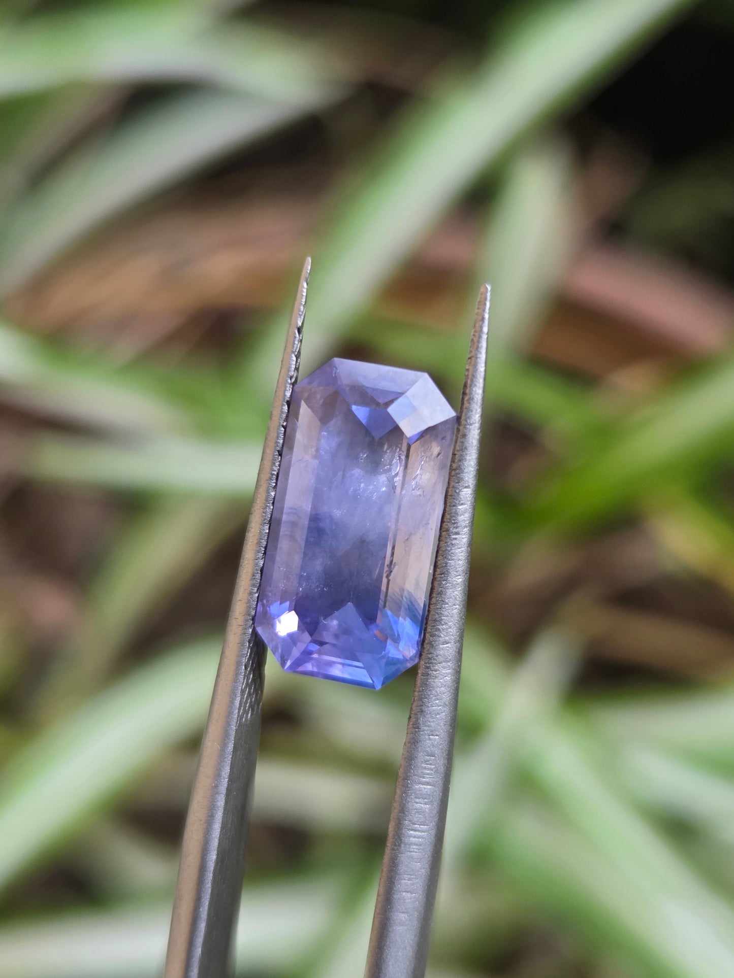4.95 CT CEYLON LIGHT PURPLE SAPPHIRE - Inclution Visible