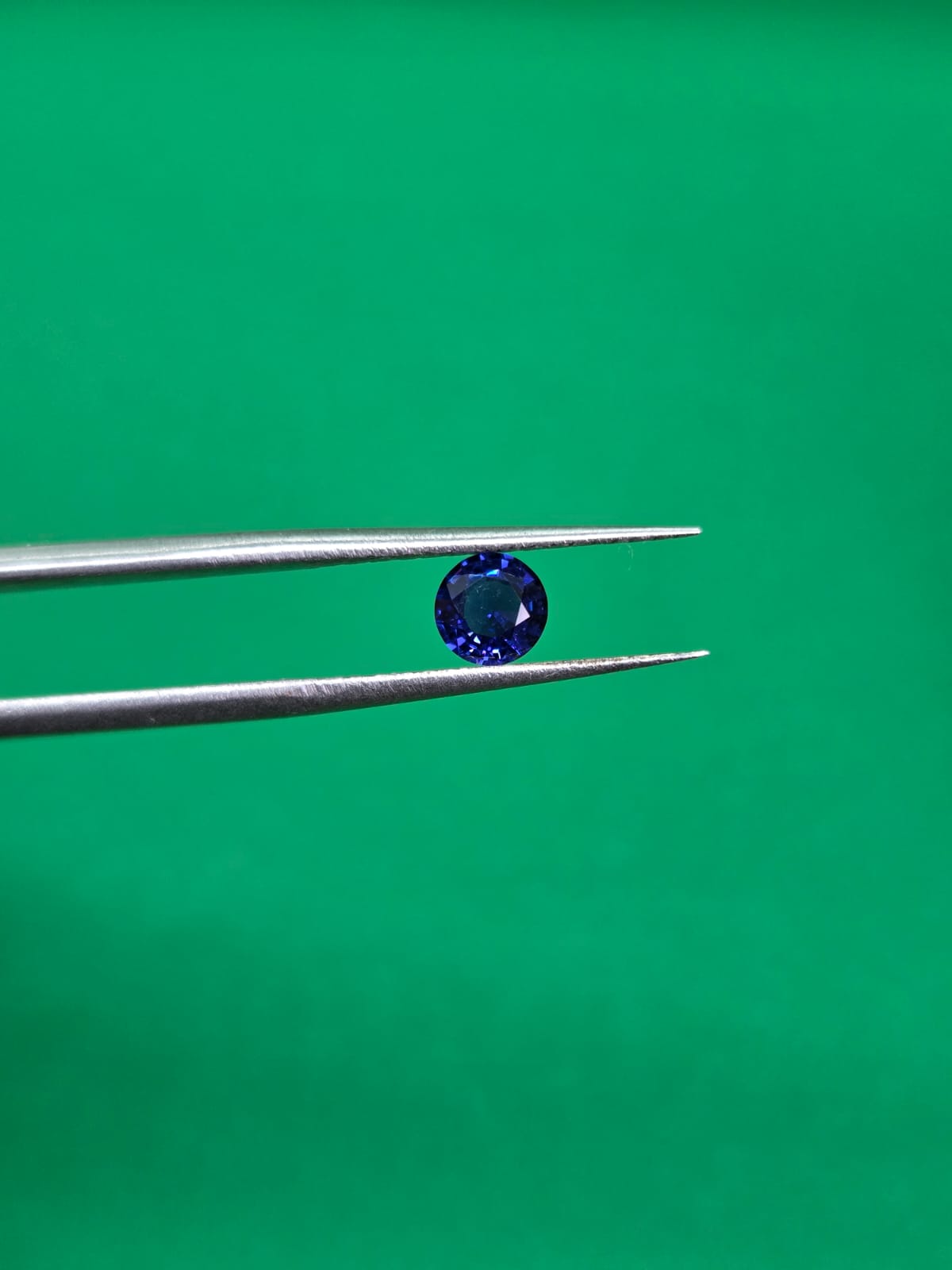 0.705 CT ROYAL BLUE SAPPHIRE