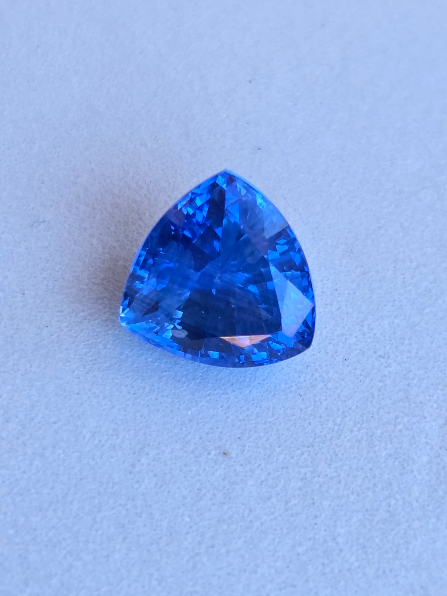 4.05 CT CEYLON CORNFLOWER BLUE SAPPHIRE