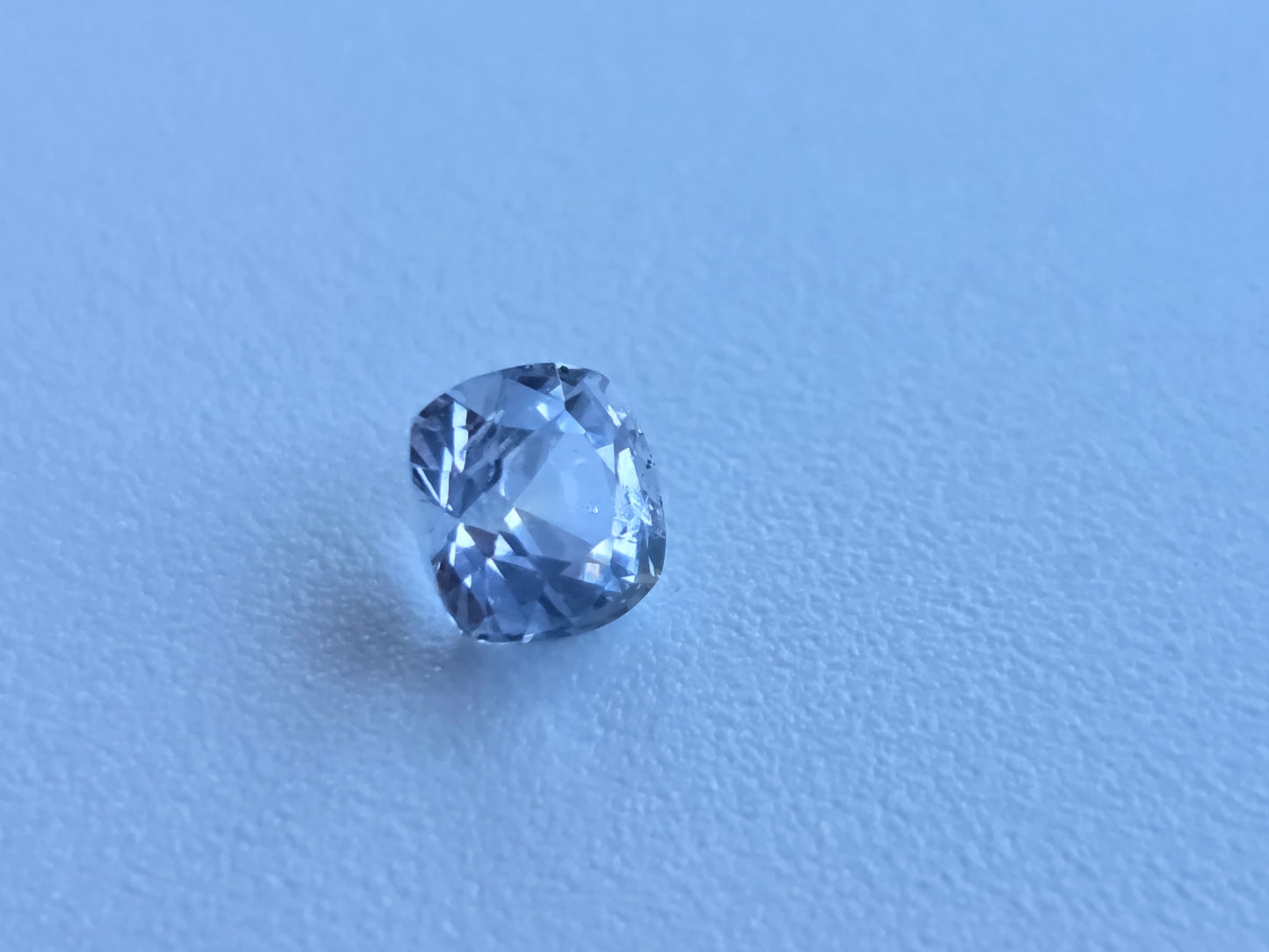 0.930 CT BLUE SAPPHIRE