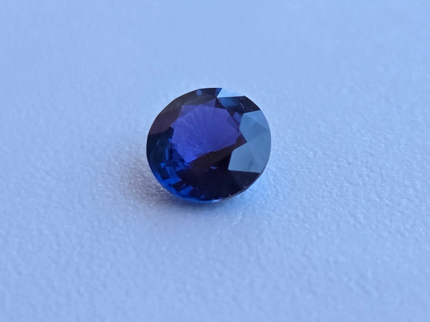 0.705 CT ROYAL BLUE SAPPHIRE